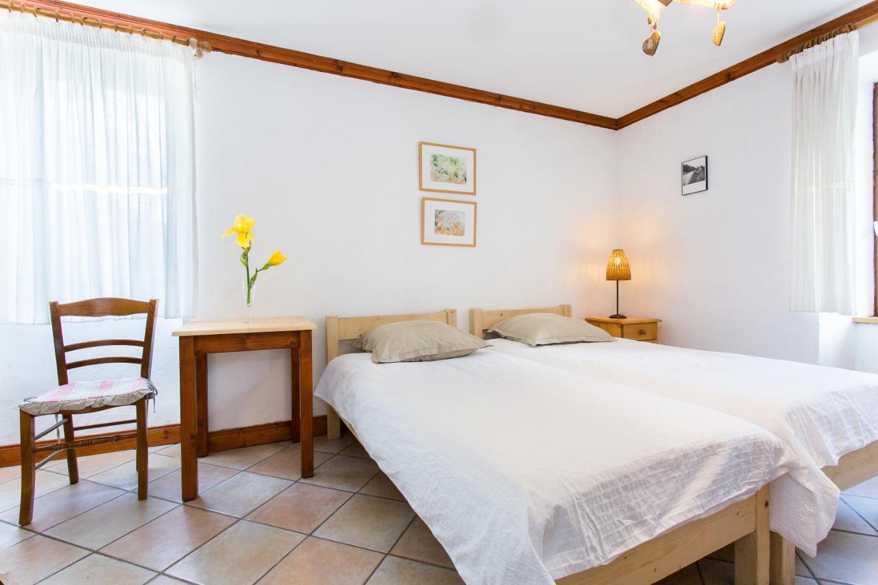 Gite-Auberge De Montvilliers Aime Exterior foto